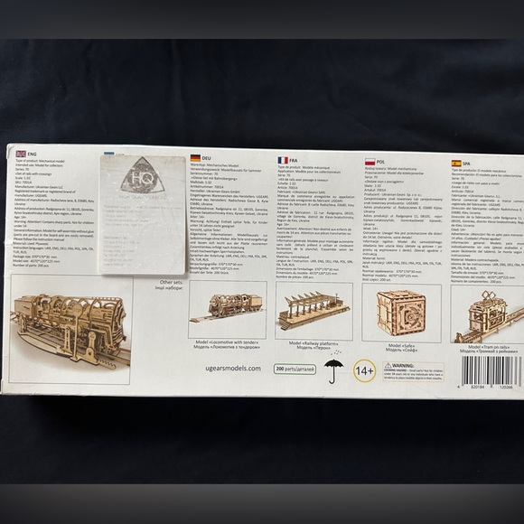 Building set, railroad crossing with gears, all wooden pieces. - Picture 5 of 6